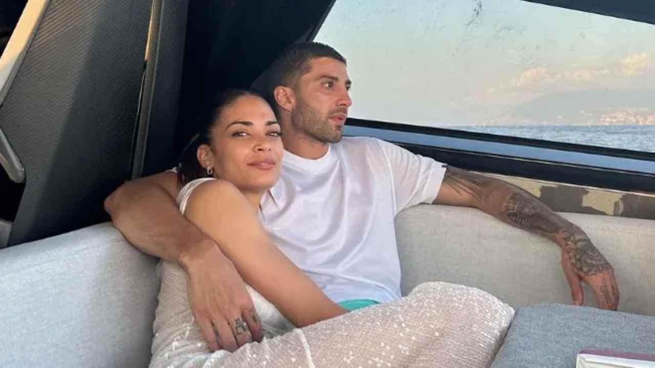 Andrea Iannone dimentica la sua ex e tutte le altre - 0web.it