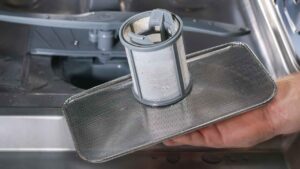 Come pulire il filtro della lavastoviglie - 0web.it