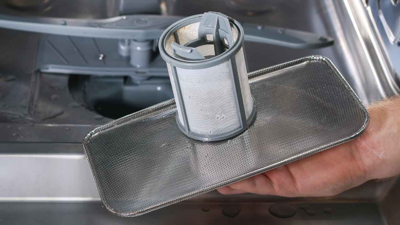 Come pulire il filtro della lavastoviglie - 0web.it